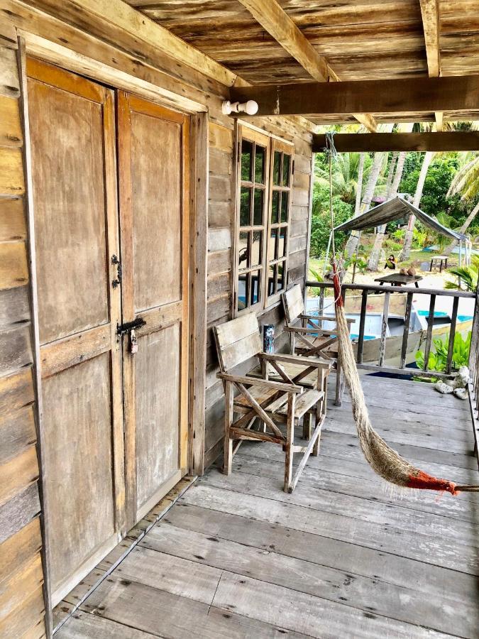 Beachfront Hut Downstairs Astra - Beach Shack Chalet Kampong Juara Zewnętrze zdjęcie